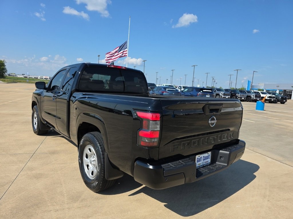 2022 Nissan Frontier S photo 4