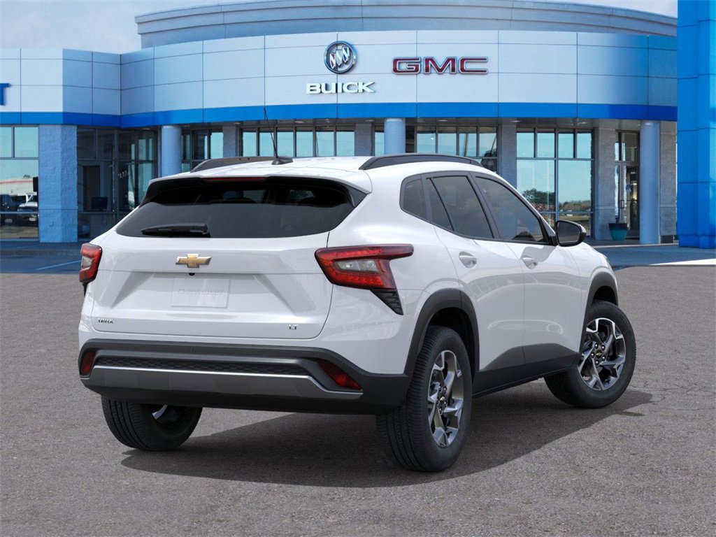 2026 Chevrolet Trax LT photo 3