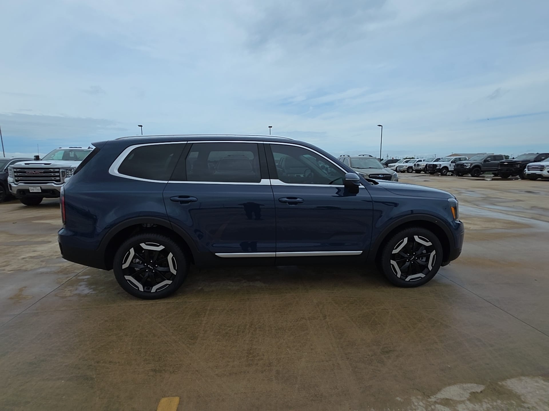 2025 Kia Telluride EX - Photo 6