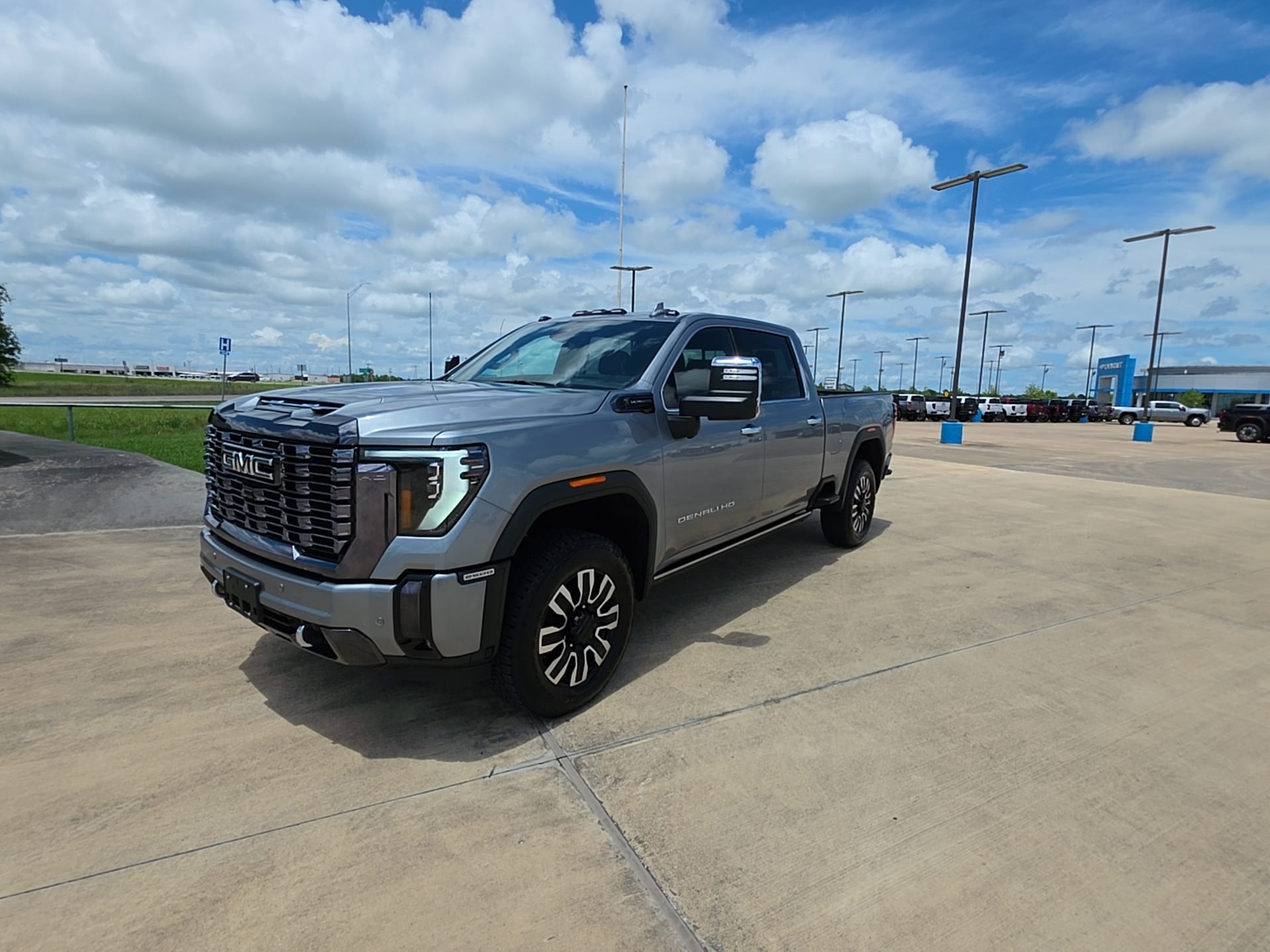 2024 GMC Sierra 4WD Crew Cab Long Box Denali Ultimate's photo