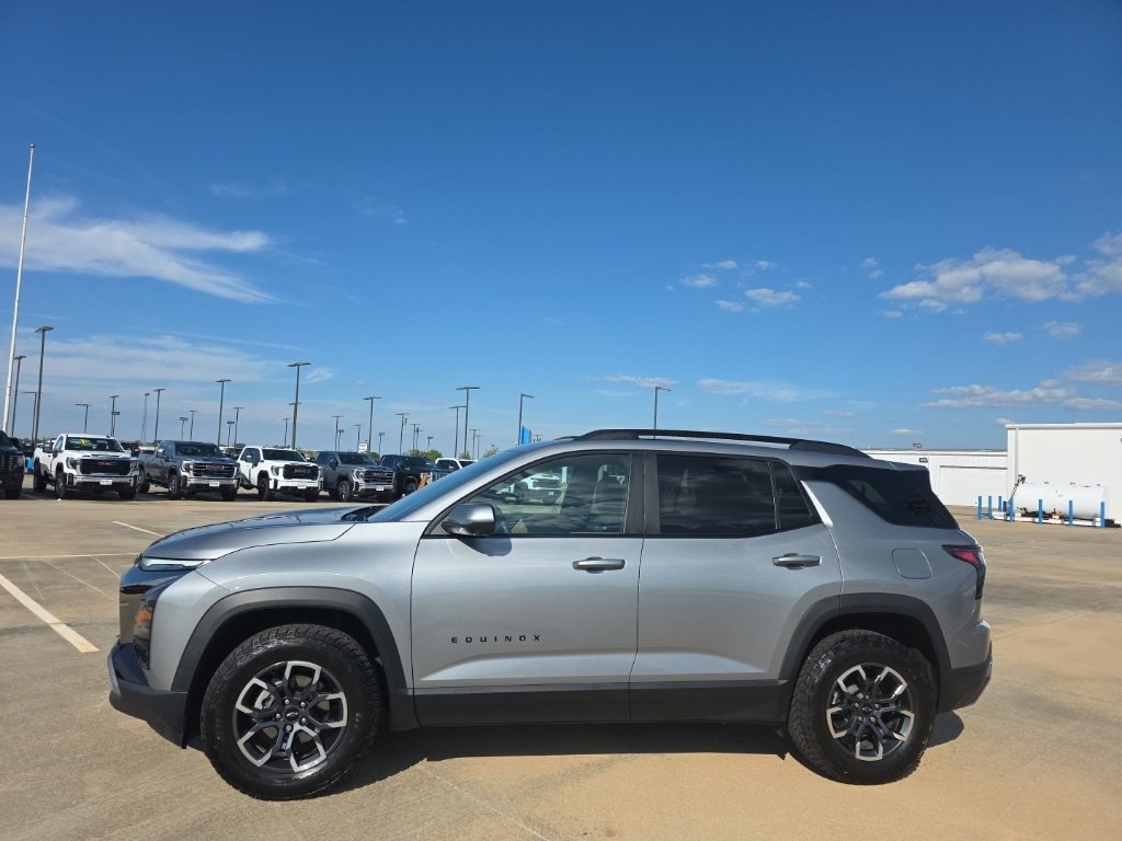 2025 Chevrolet Equinox ACTIV photo 3