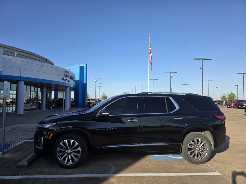 2023 Chevrolet Traverse Premier's photo