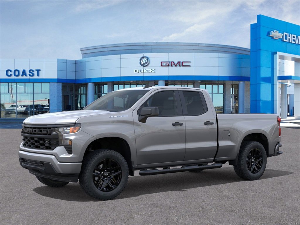 2026 Chevrolet Silverado 1500 Custom photo 2