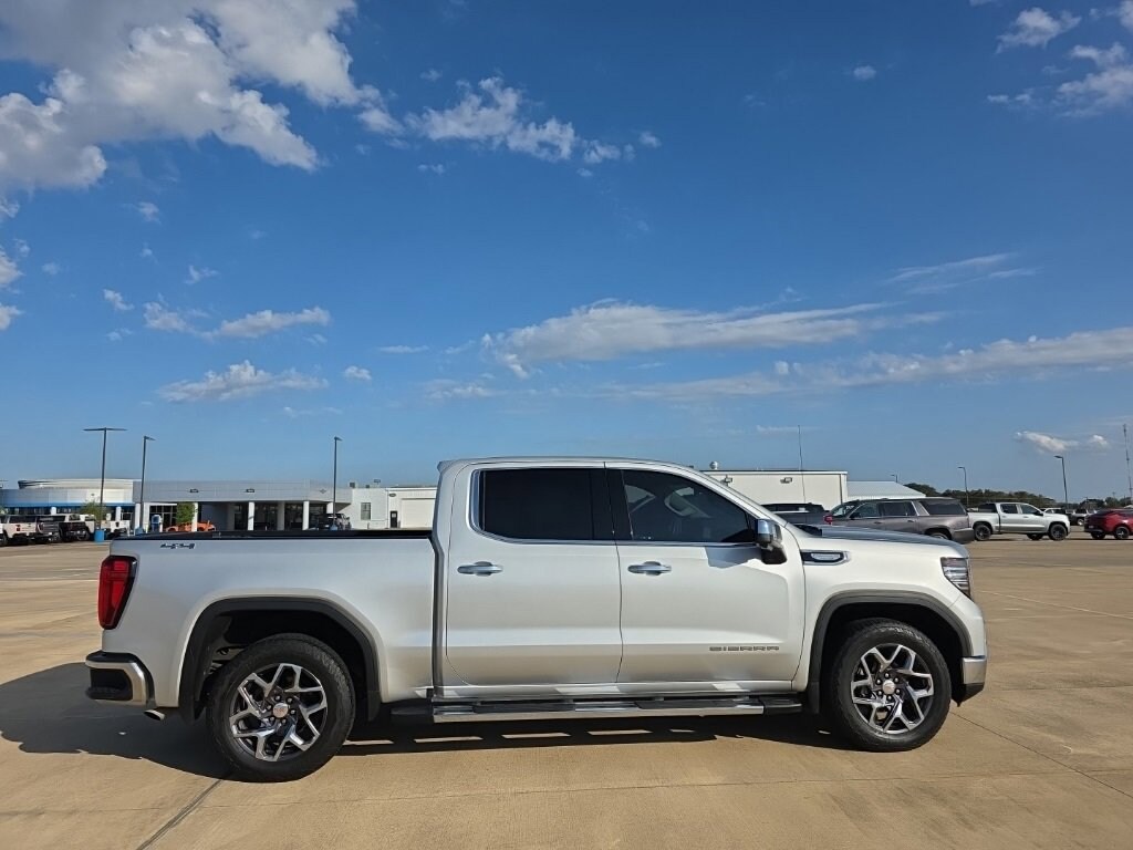 Used 2022 GMC Sierra 1500 SLT Truck