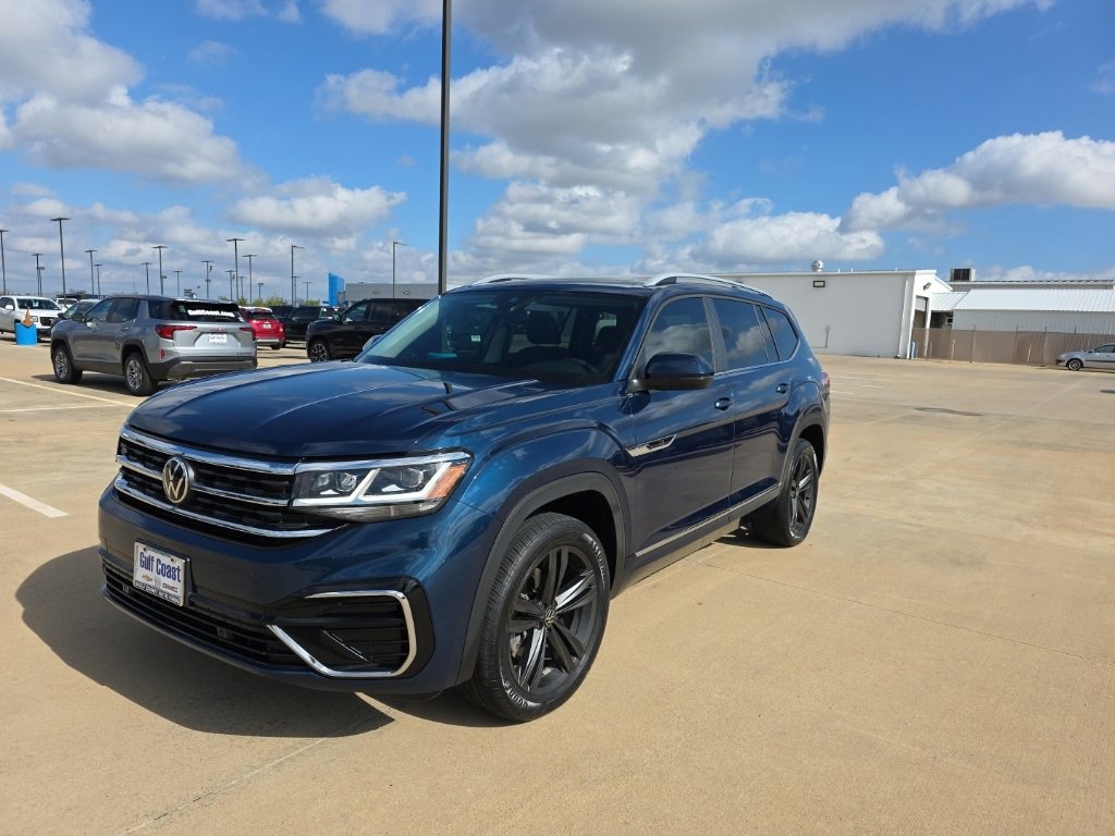 2022 Volkswagen Atlas SEL R-Line's photo