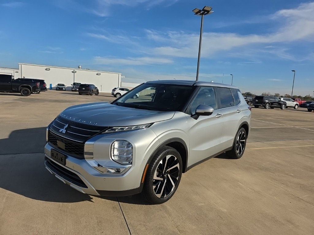 2022 Mitsubishi Outlander