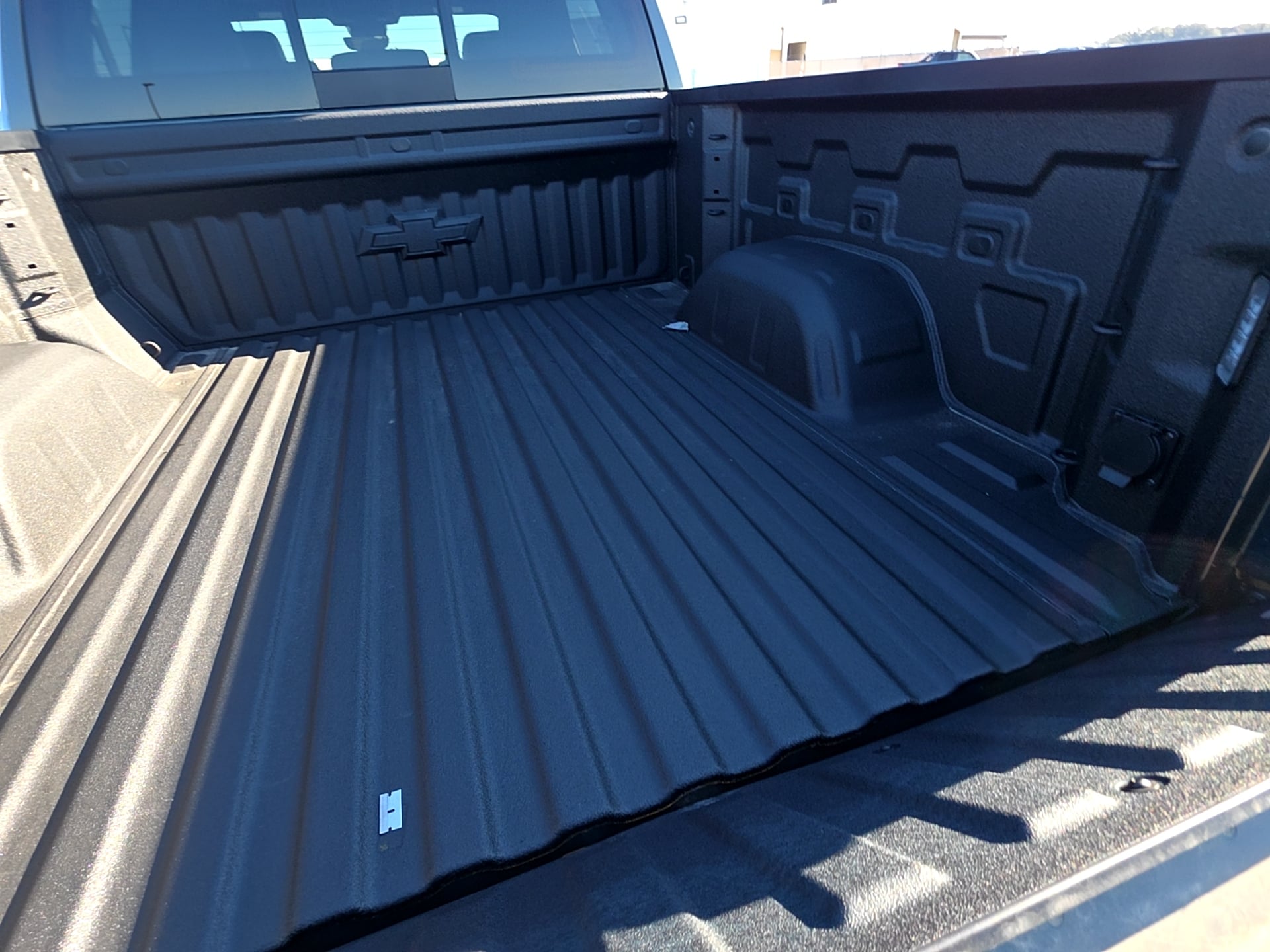 2026 Chevrolet Silverado 1500 ZR2 - Photo 11