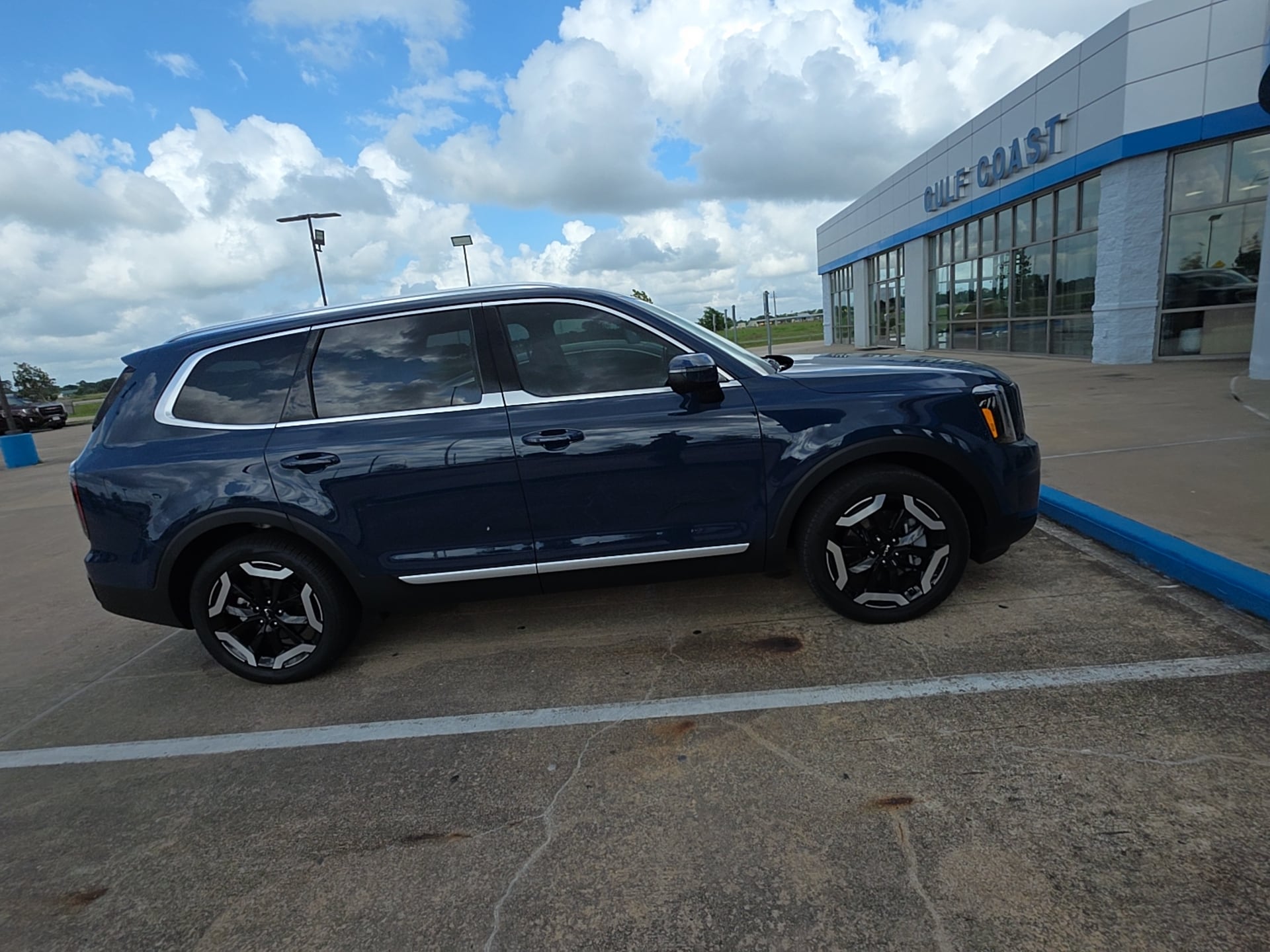 2025 Kia Telluride EX AWD's photo