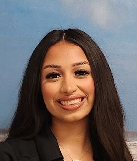 Staff member Julie Montiagudo from ID_1bd015