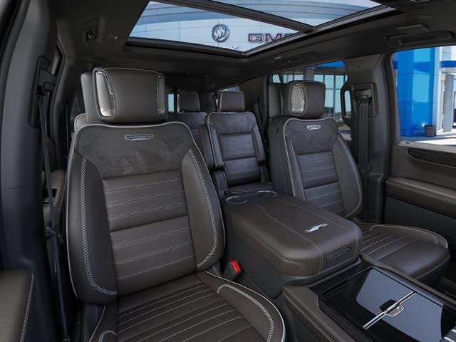 2026 GMC Yukon Denali Ultimate - Photo 16