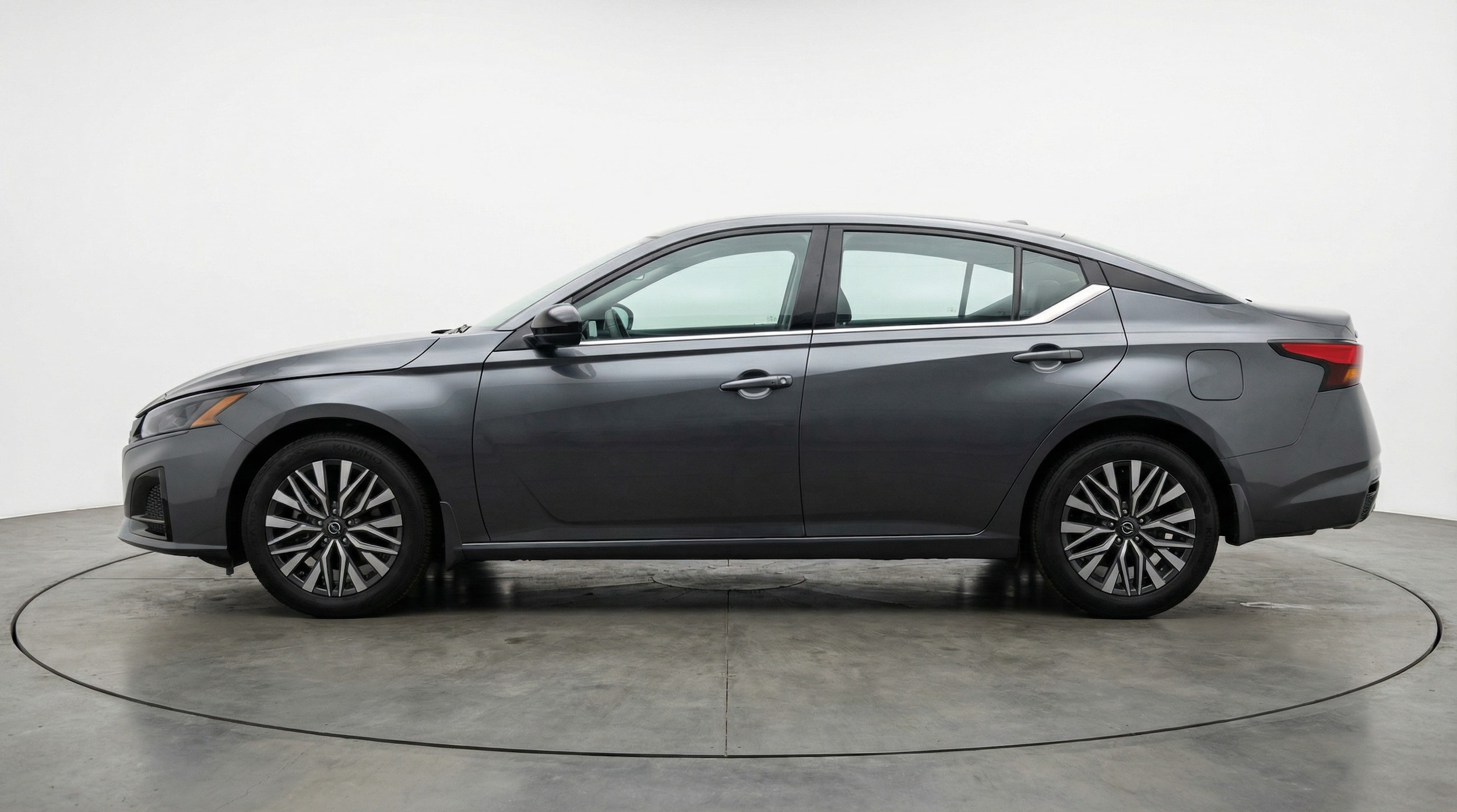 Thumbnail: 2025 Nissan Altima - 4