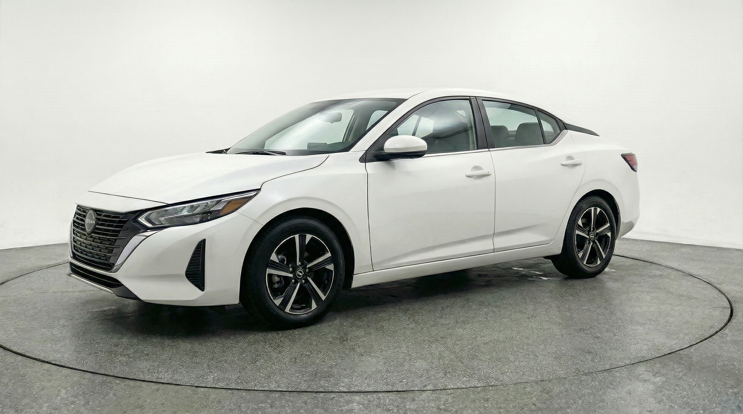 Thumbnail: 2025 Nissan Sentra - 3