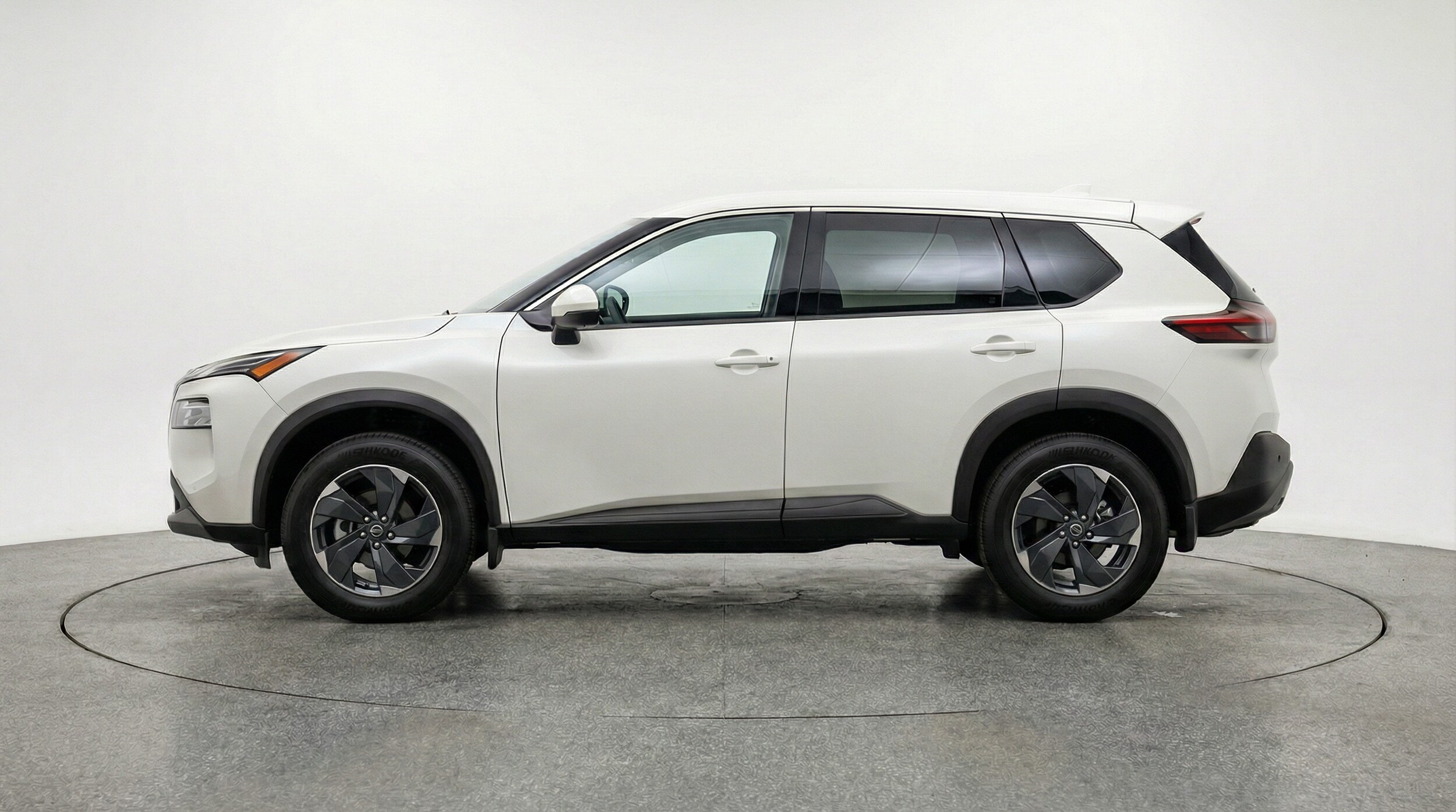 Thumbnail: 2025 Nissan Rogue - 4