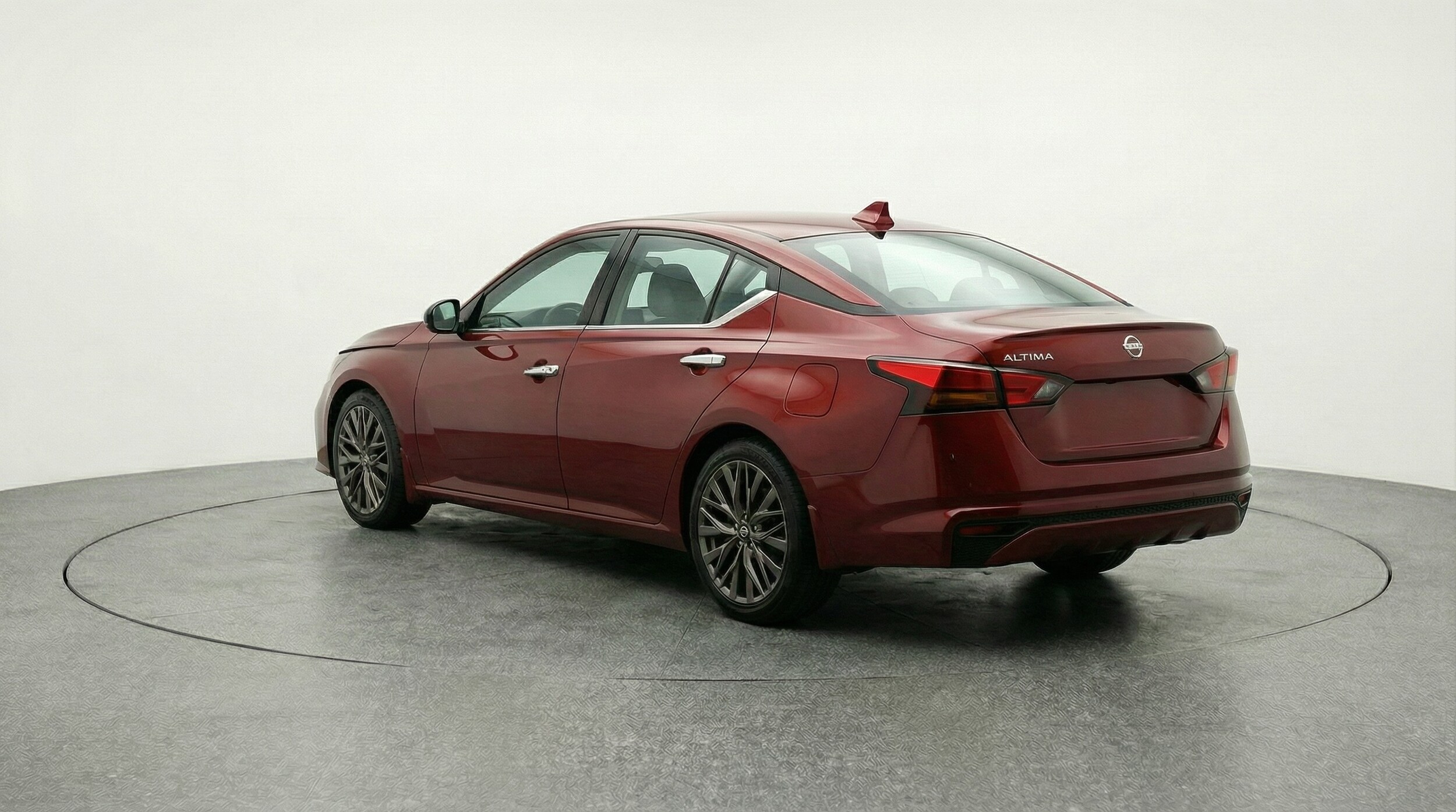 Thumbnail: 2025 Nissan Altima - 5