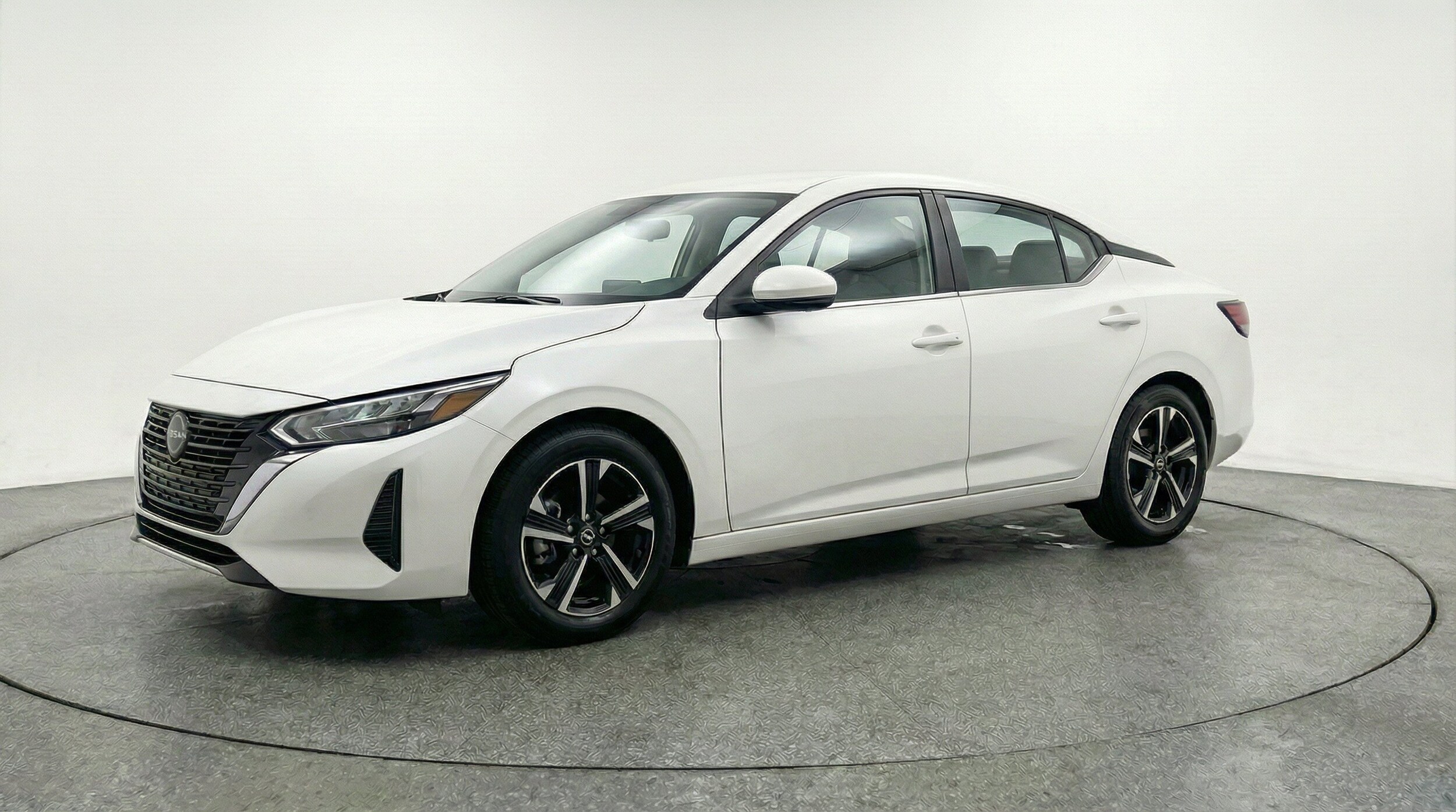 Thumbnail: 2025 Nissan Sentra - 3