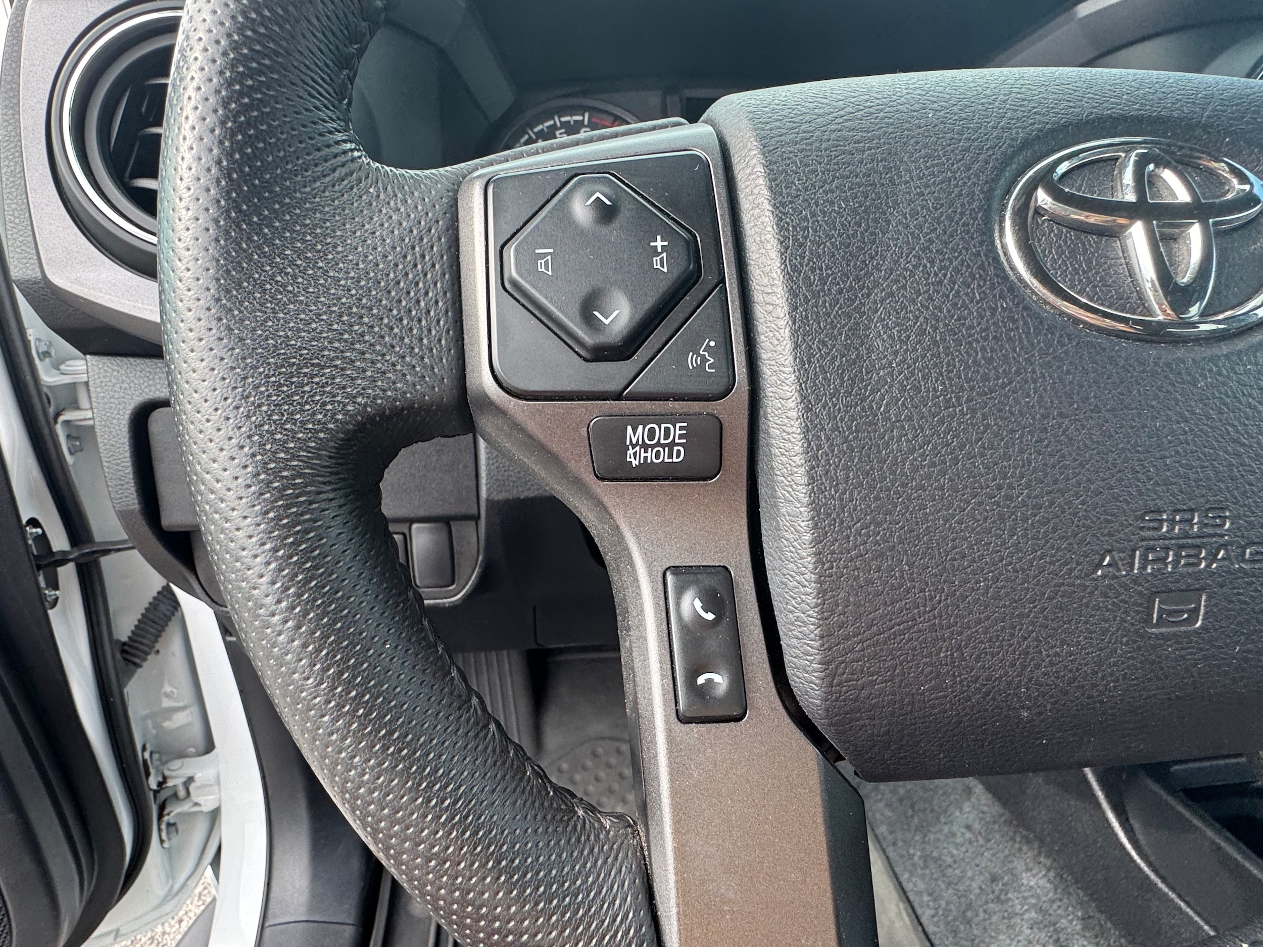 2023 Toyota Tacoma TRD Sport - Photo 17