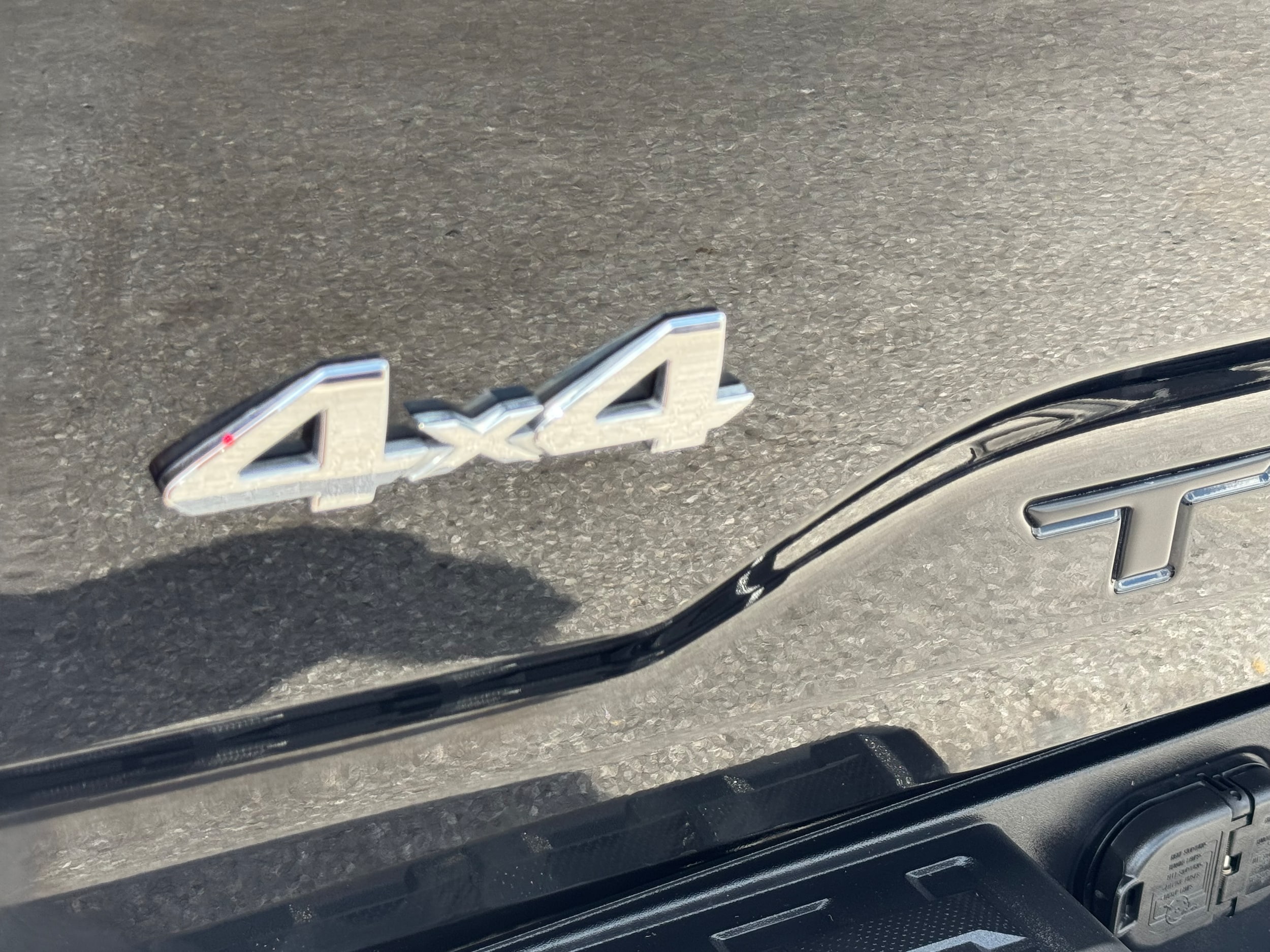 2023 Toyota Tacoma SR - Photo 7