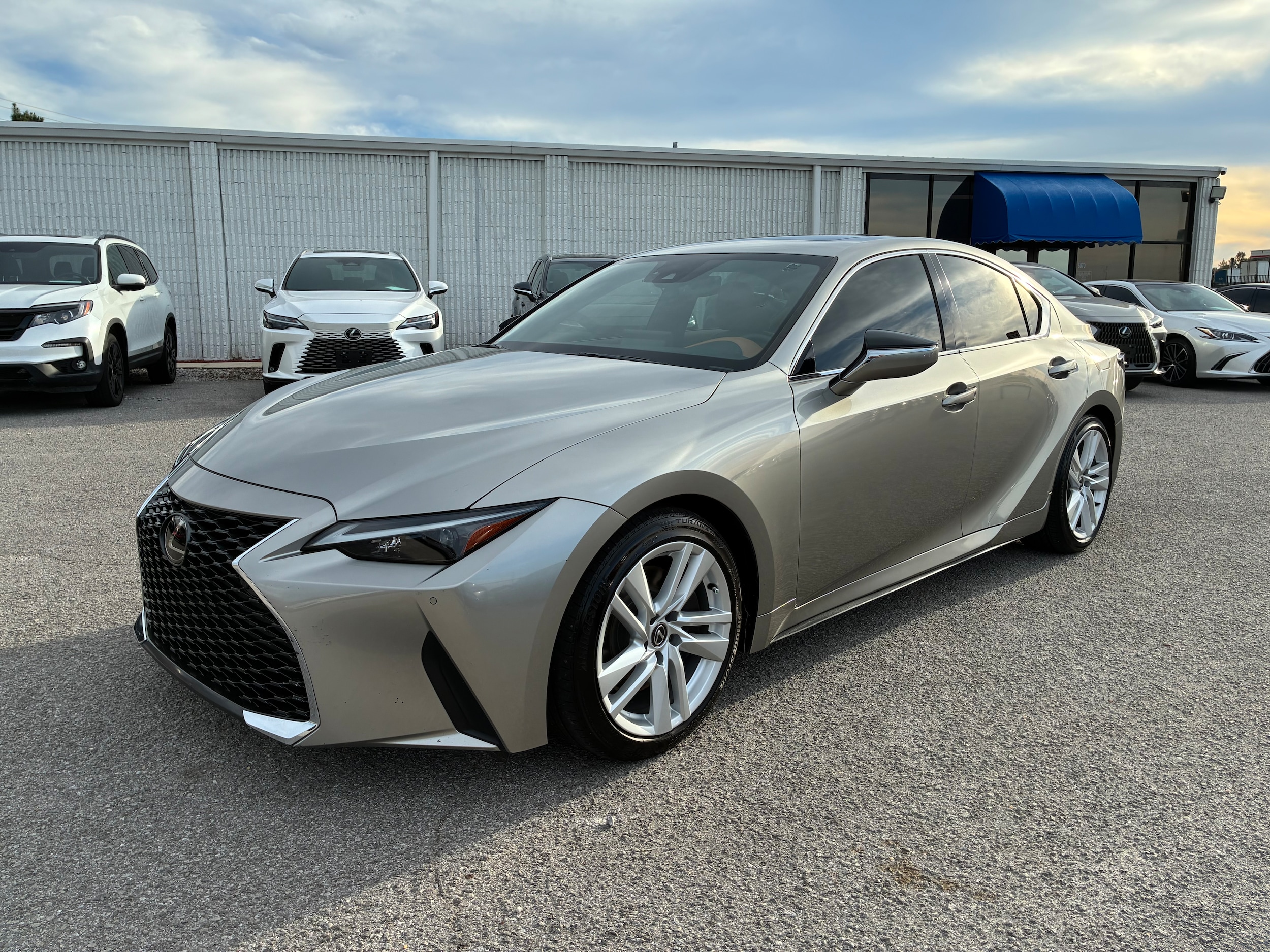 2023 Lexus IS 300