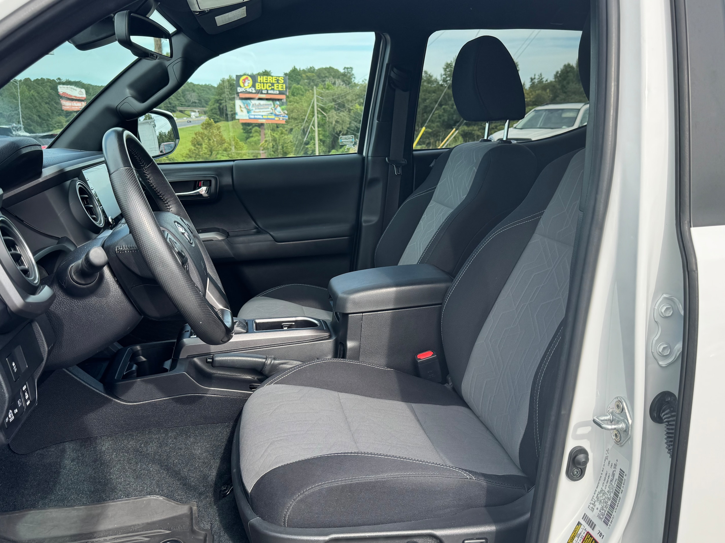 2023 Toyota Tacoma TRD Sport - Photo 6