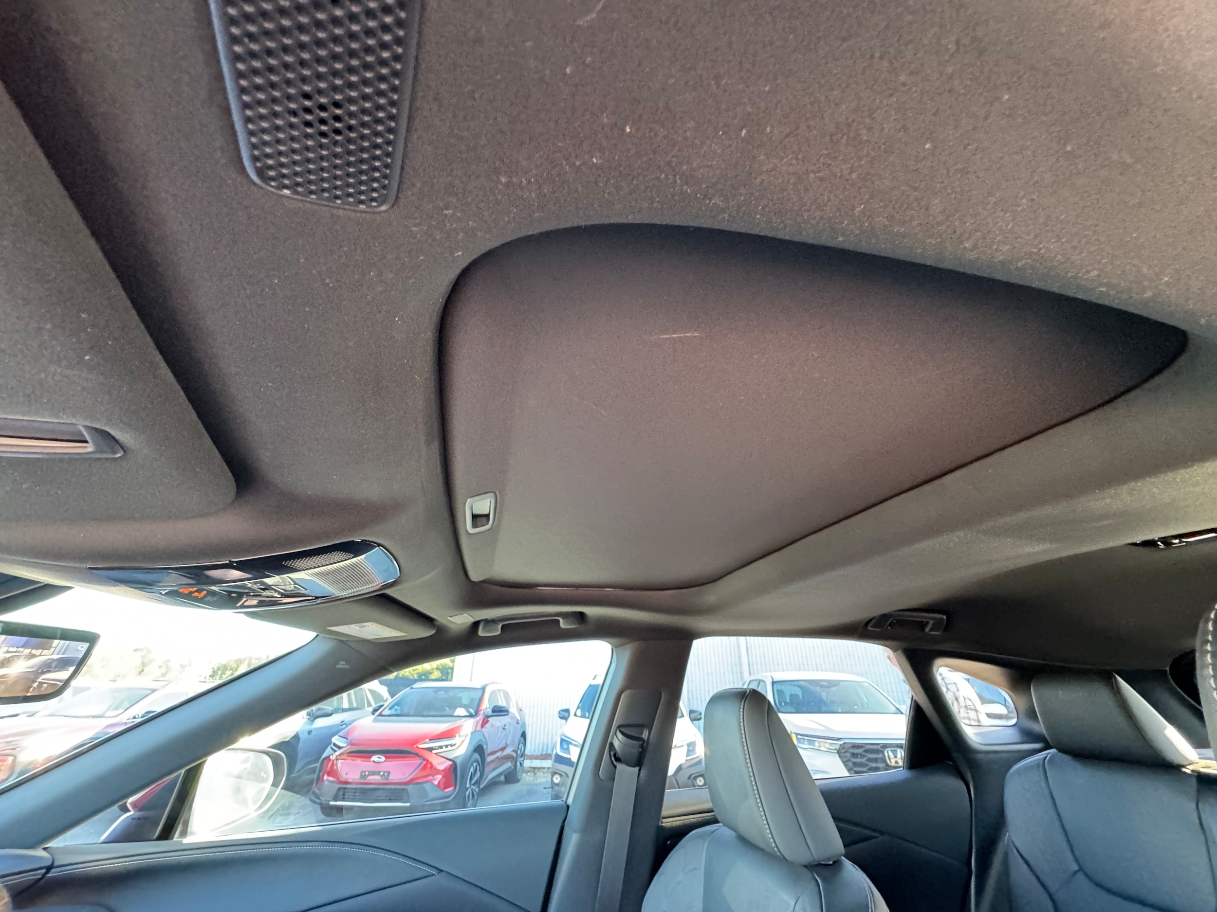 2025 Lexus RX 350 - Photo 14