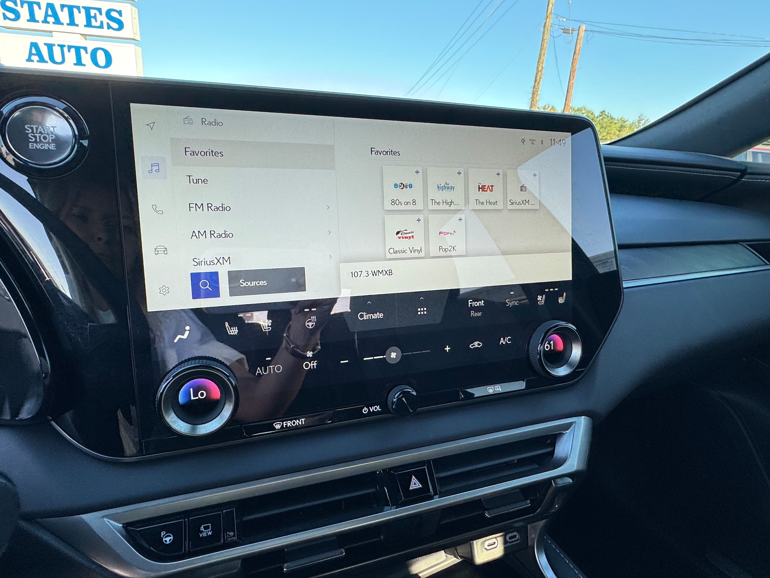 2025 Lexus RX 350 - Photo 18