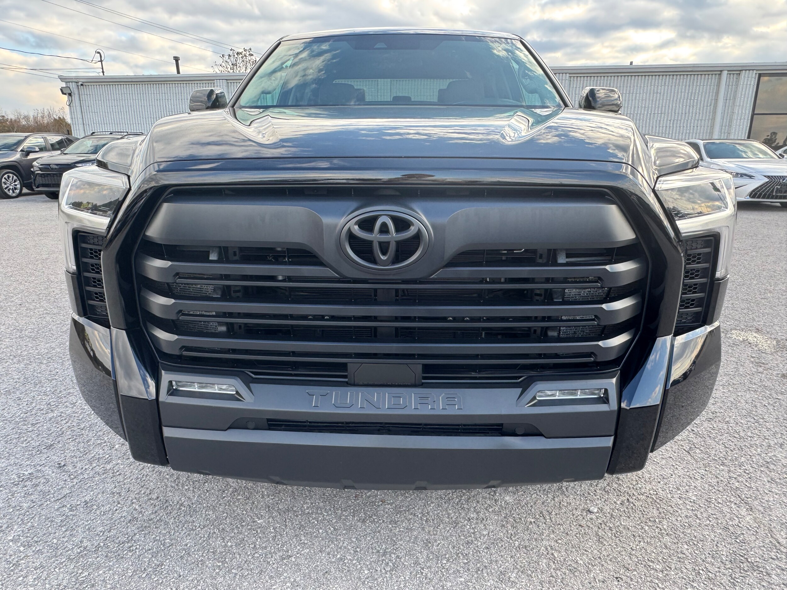 2024 Toyota Tundra SR5 photo 2
