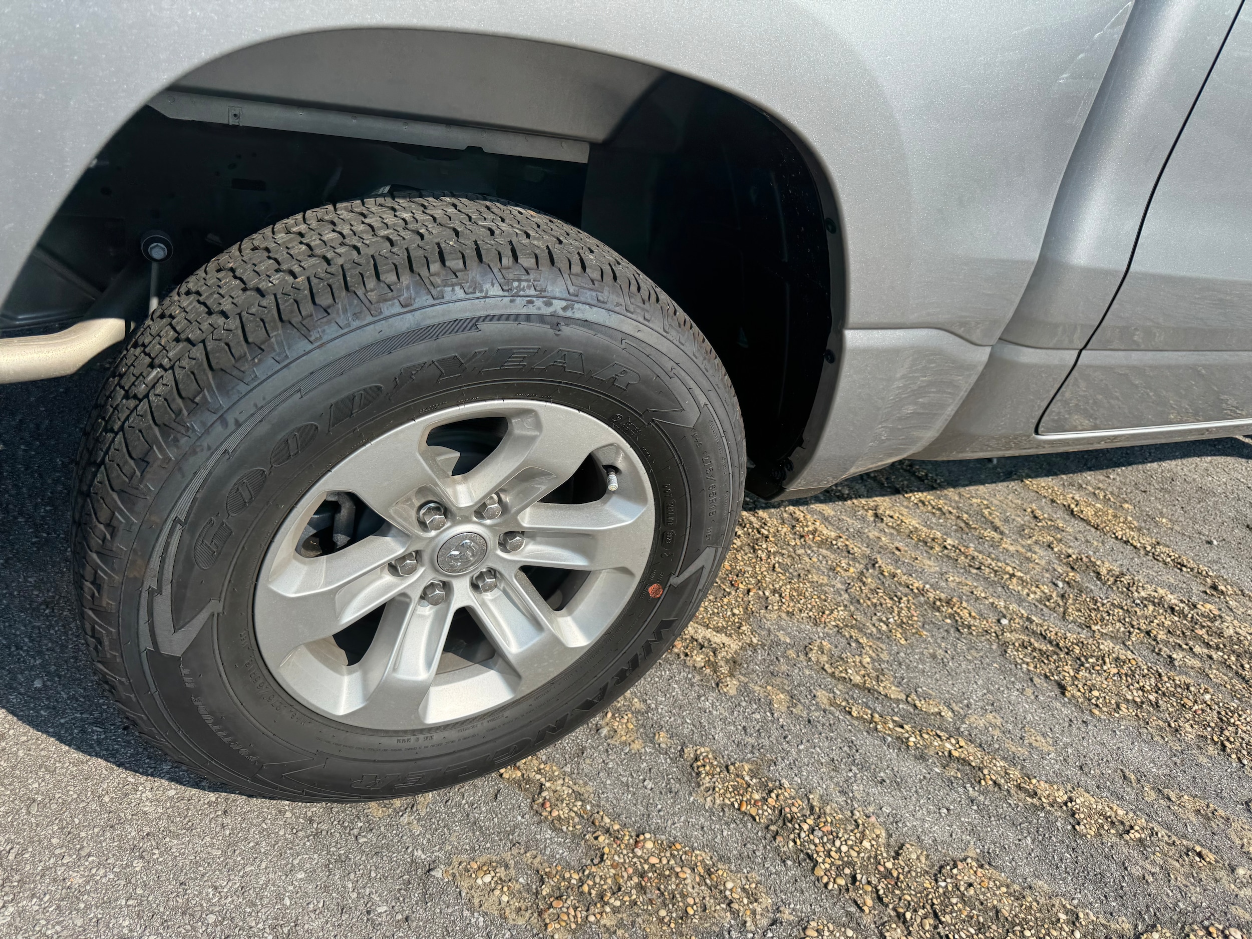 2024 Ram 1500 Limited photo 2