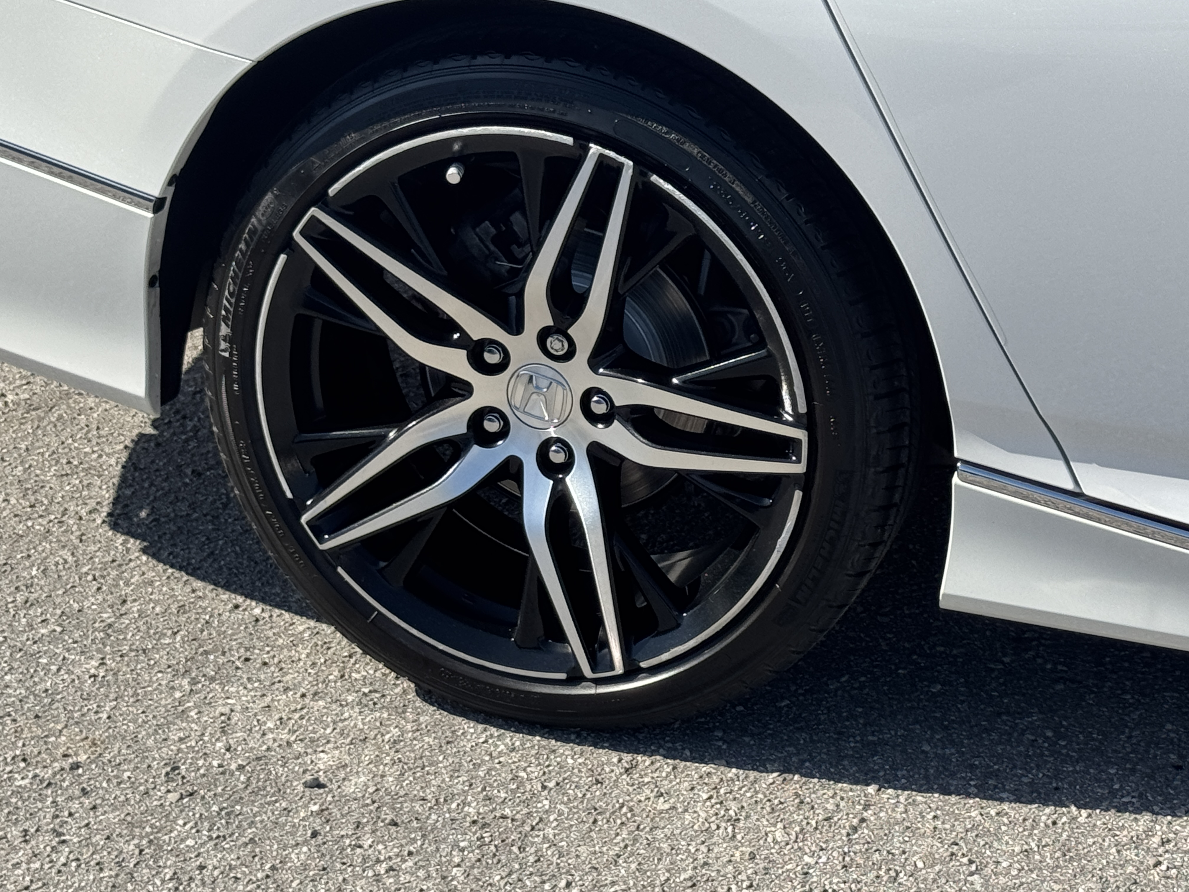 Used 2022 Honda Accord Touring 2.0T Sedan