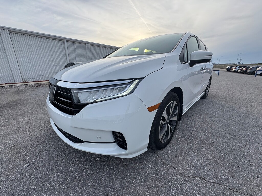 Used 2024 Honda Odyssey Touring Van