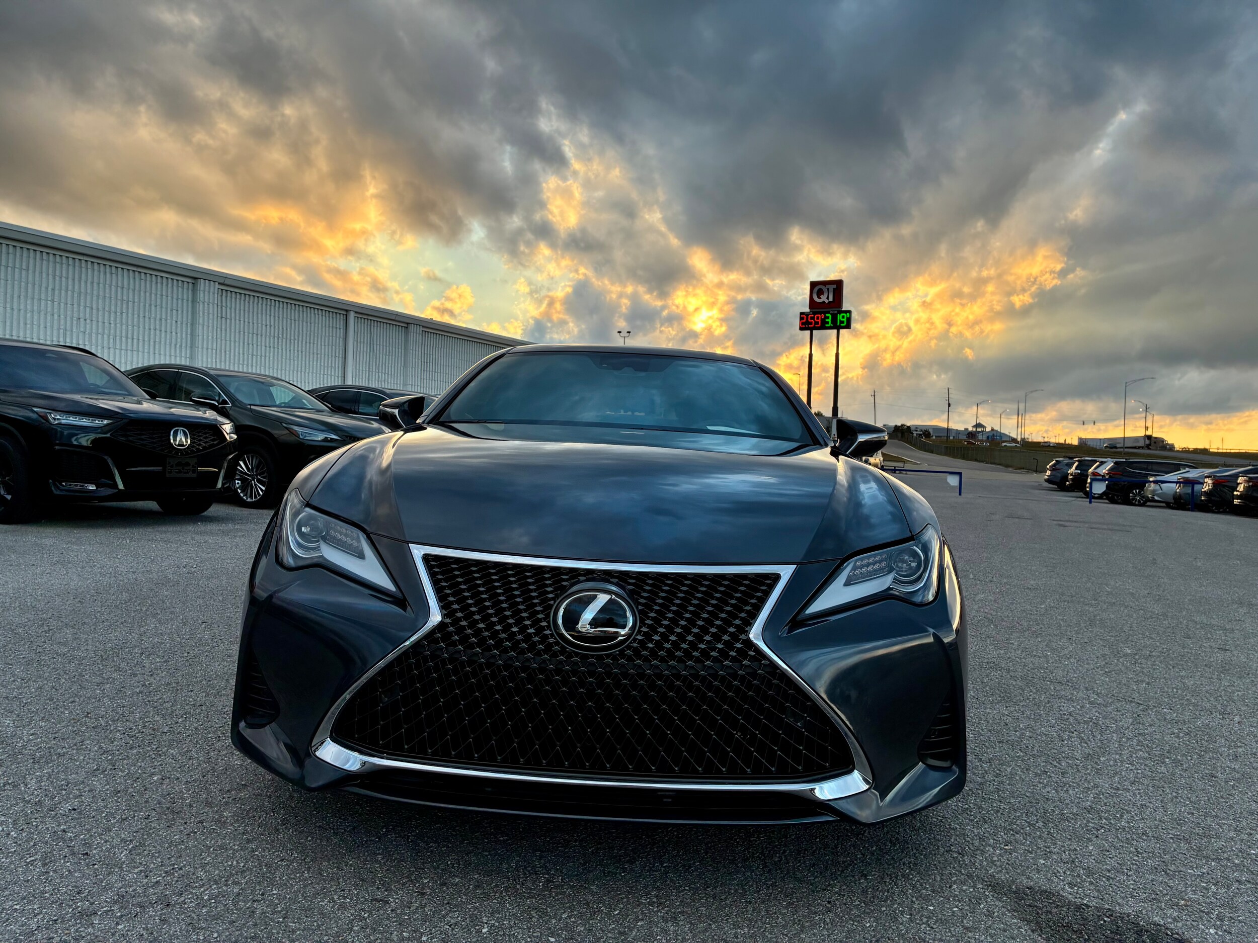 2024 Lexus RC F SPORT photo 2