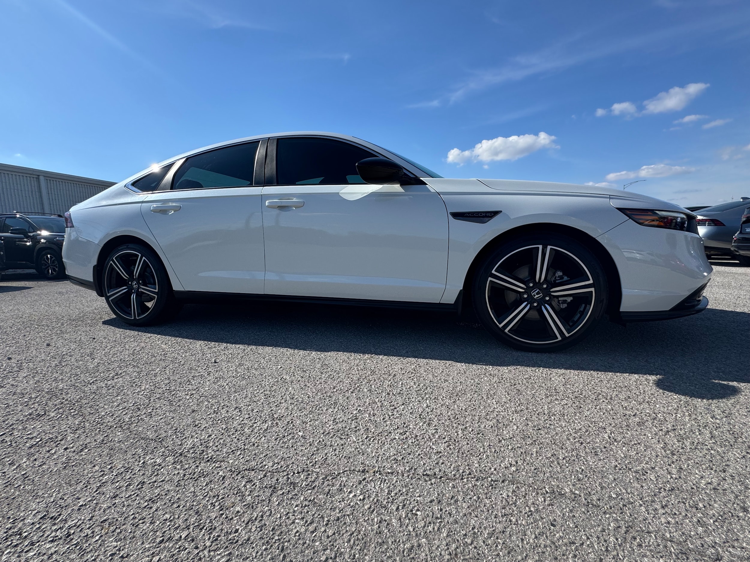 2023 Honda Accord Hybrid Sport's photo