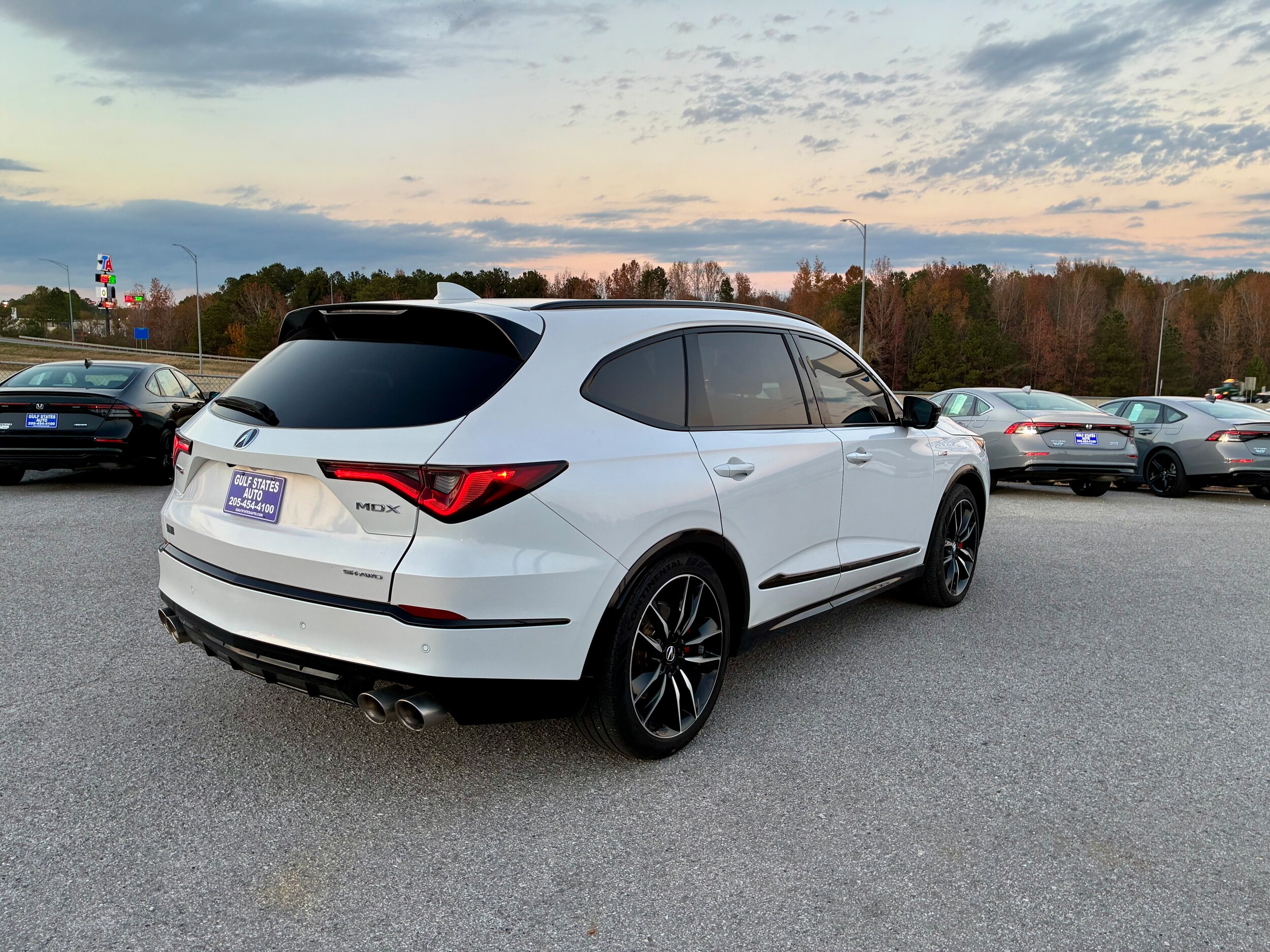 2024 Acura MDX SH-AWD Type S Advance photo 3