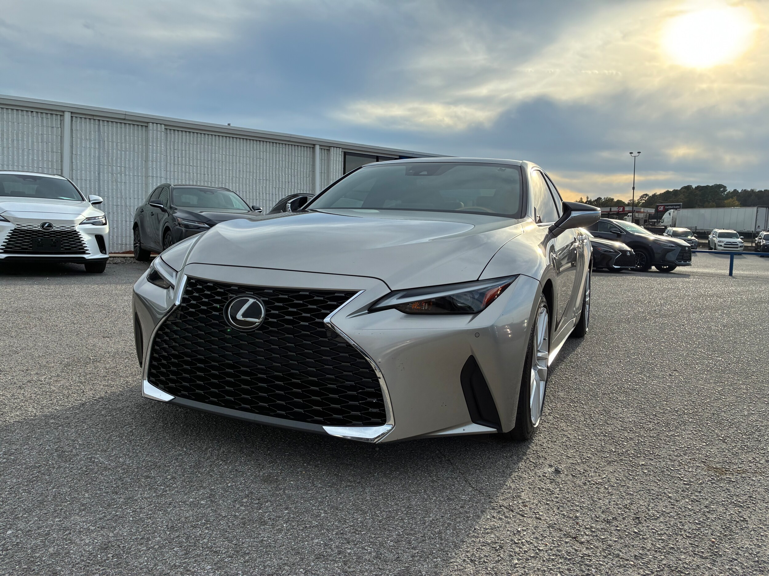 2023 Lexus IS 300 photo 2