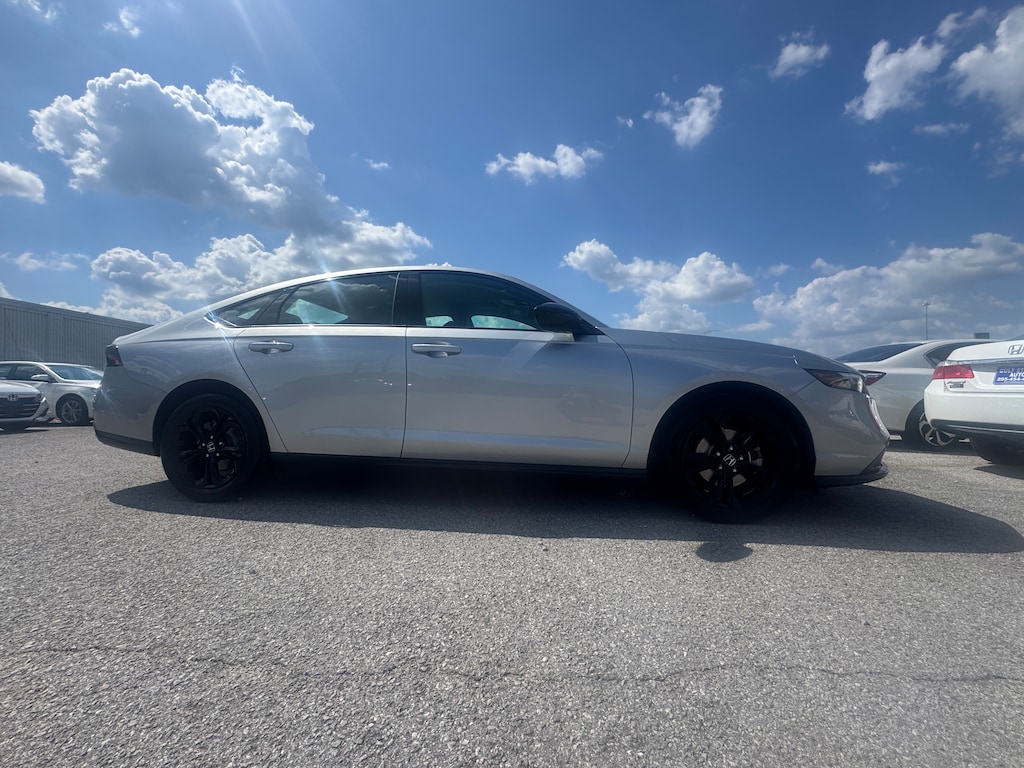 Used 2025 Honda Accord SE Sedan