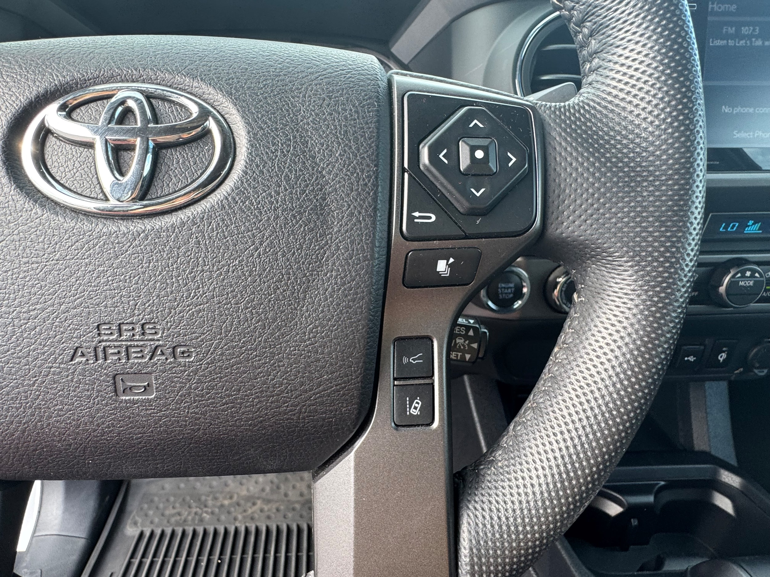 2023 Toyota Tacoma TRD Sport - Photo 18