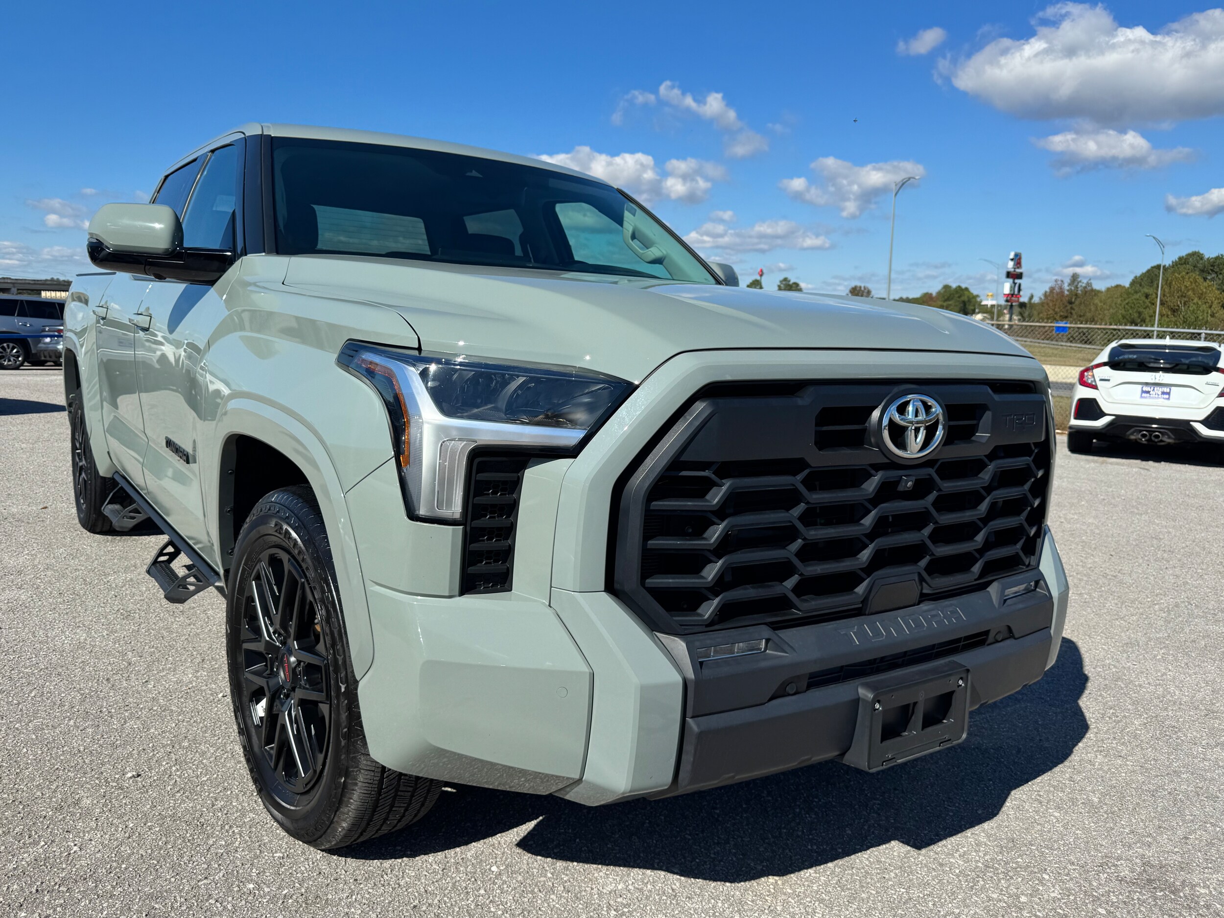 2023 Toyota Tundra SR5 photo 2