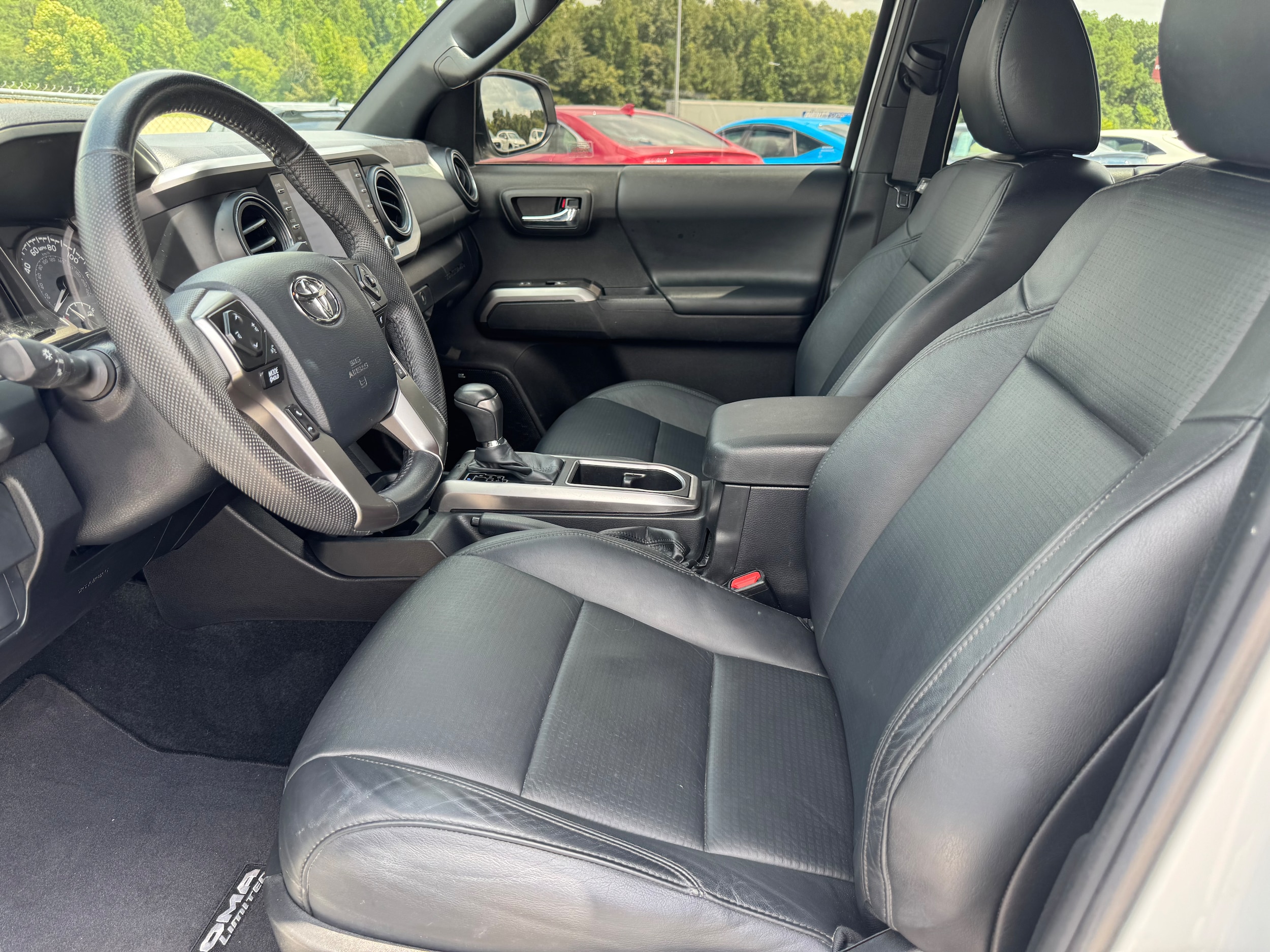 2023 Toyota Tacoma Limited - Photo 26
