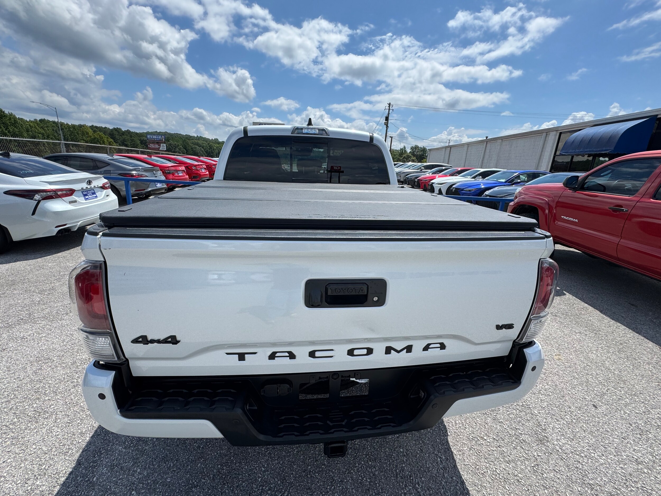 2023 Toyota Tacoma Limited photo 3