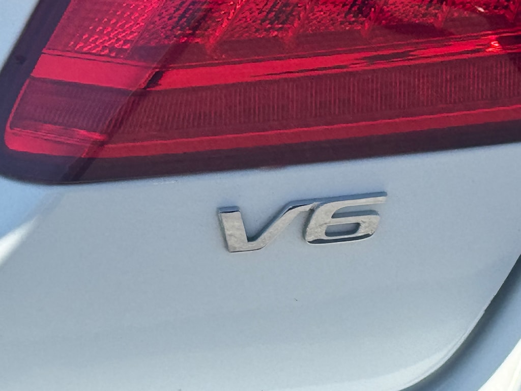 Used 2015 Honda Accord EX-L V-6 w/Navigation Sedan