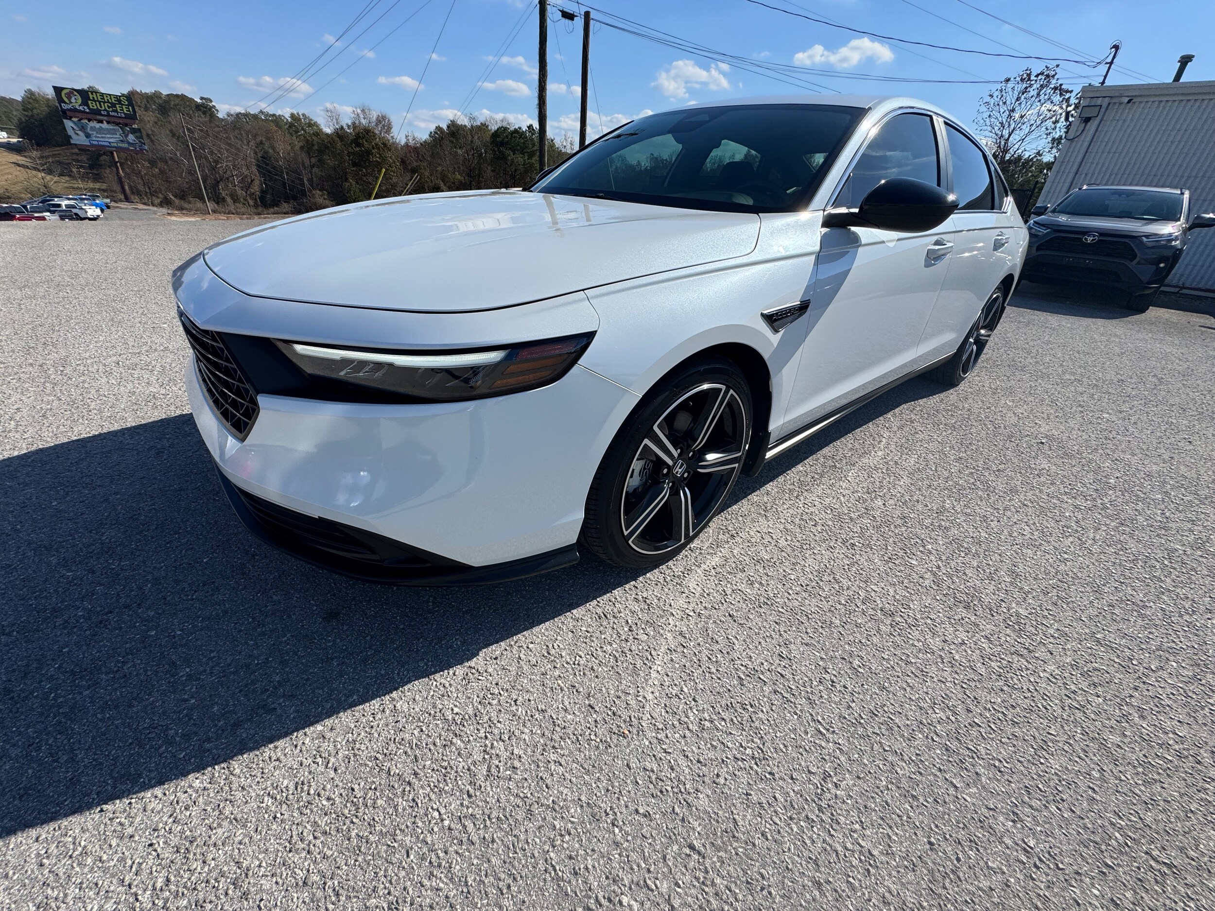 2023 Honda Accord Hybrid Sport photo 2