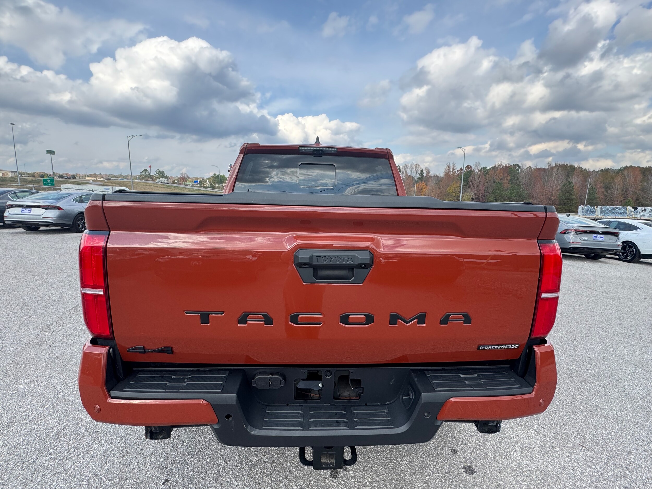 2025 Toyota Tacoma TRD Sport photo 4