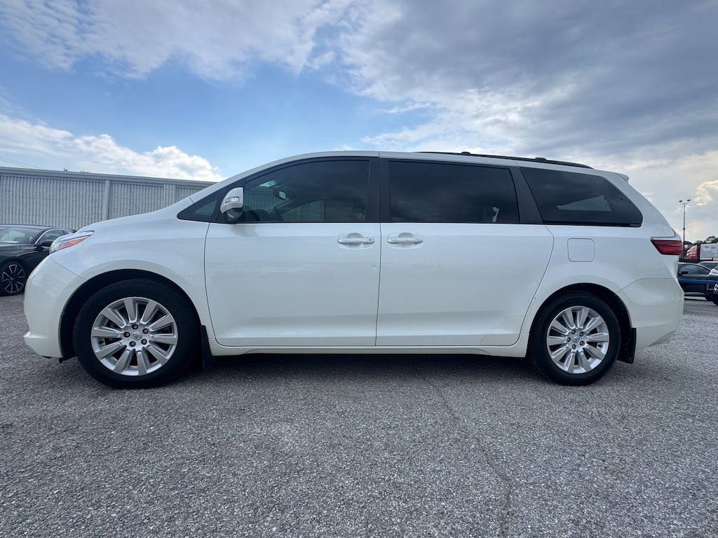 Used 2015 Toyota Sienna Limited Van