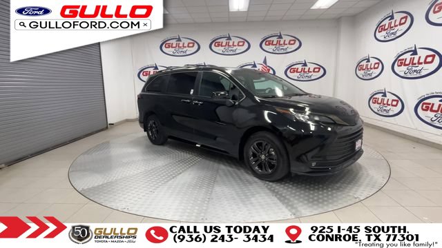 Certified 2024 Toyota Sienna Woodland Edition Minivan/Van