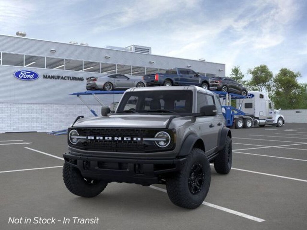 New 2025 Ford Bronco Badlands SUV