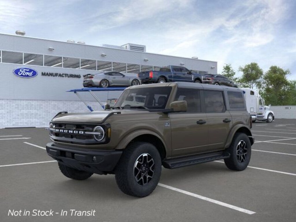 New 2026 Ford Bronco Outer Banks SUV