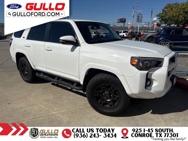 2022 Toyota 4Runner SR5 Premium photo 4