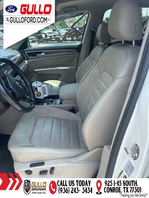2018 Volkswagen Atlas SEL Premium photo 3