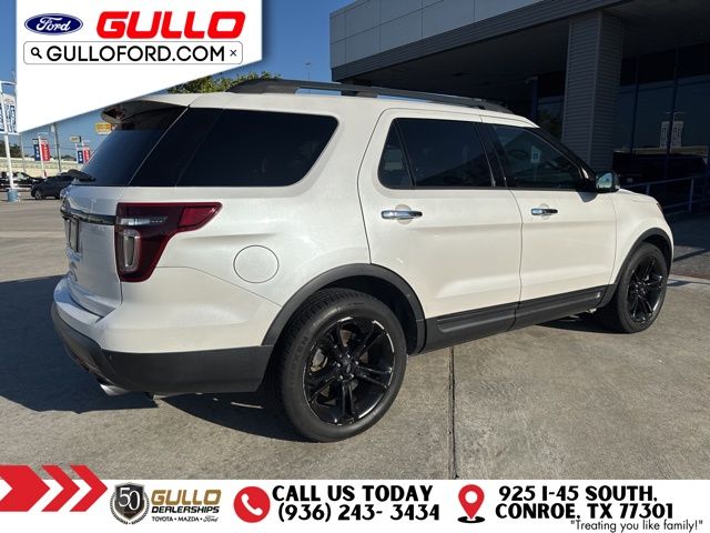 2013 Ford Explorer Sport photo 2