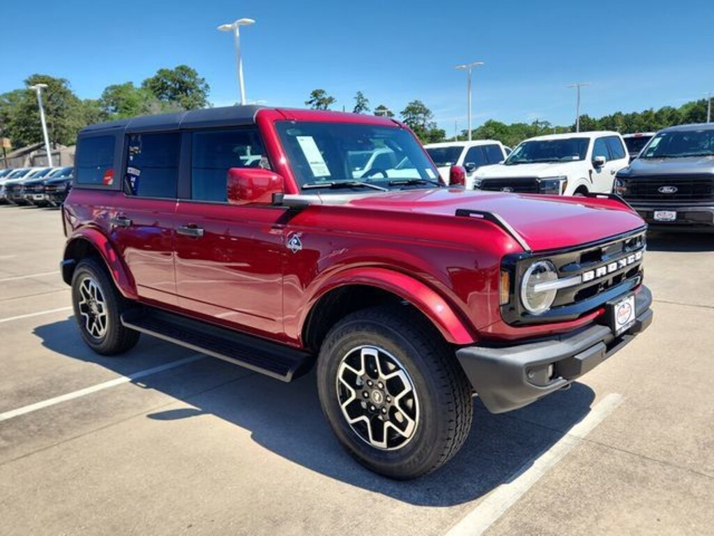 New 2026 Ford Bronco Outer Banks SUV