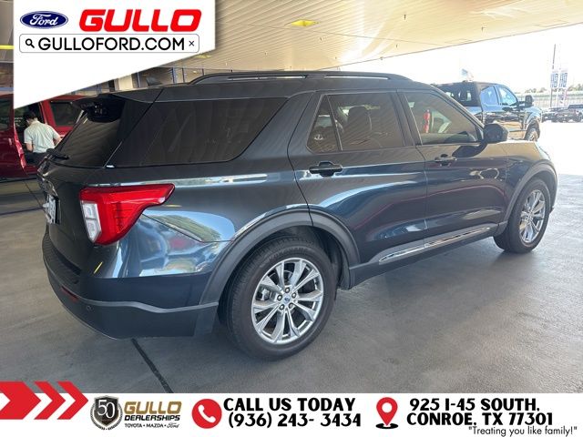 2023 Ford Explorer XLT photo 2